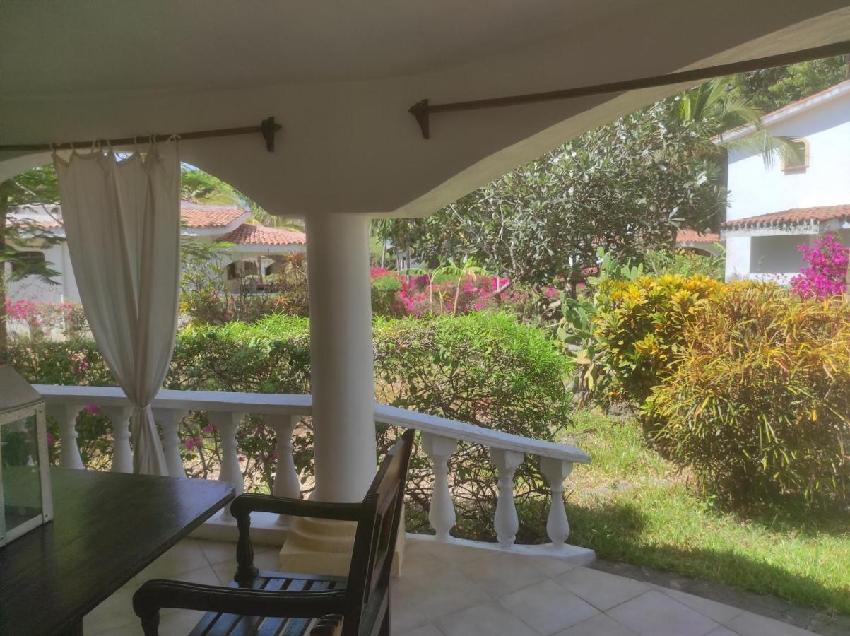 2Livu Villas วาตามู ภายนอก รูปภาพ