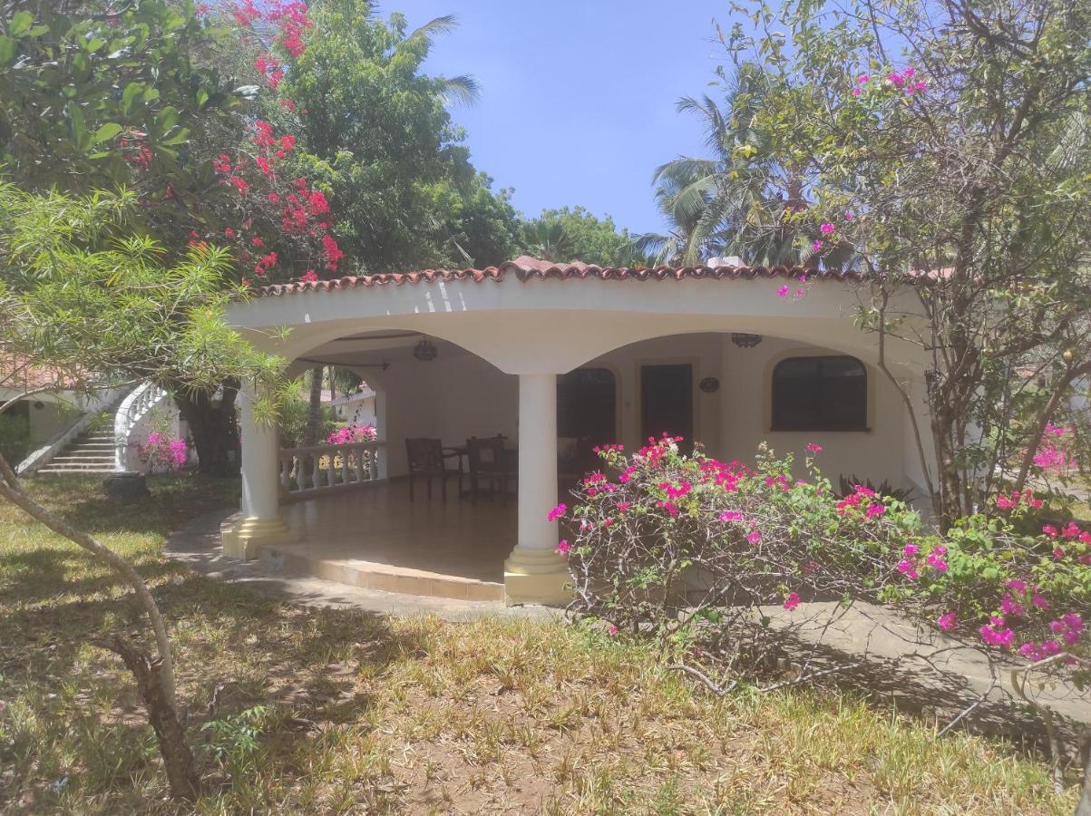 2Livu Villas วาตามู ภายนอก รูปภาพ