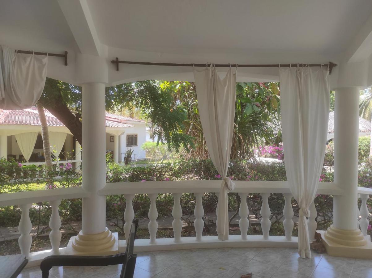 2Livu Villas วาตามู ภายนอก รูปภาพ