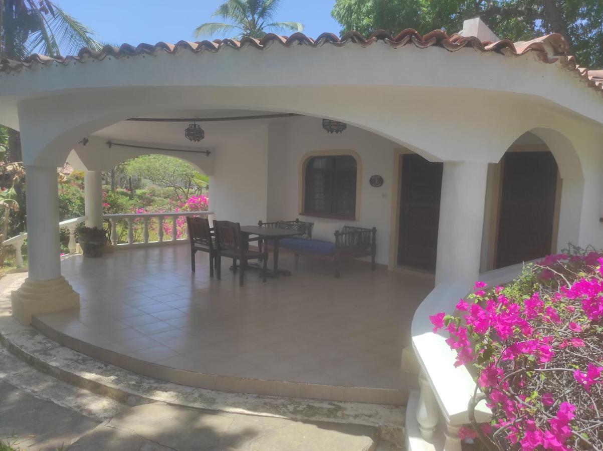 2Livu Villas วาตามู ภายนอก รูปภาพ